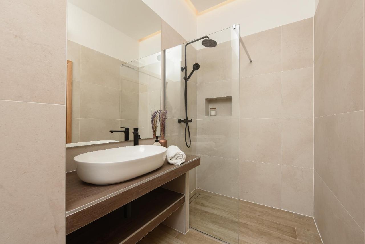 New!Beautiful Modern Bedrooms And Apt Old Town Zadar- Great Location Extérieur photo